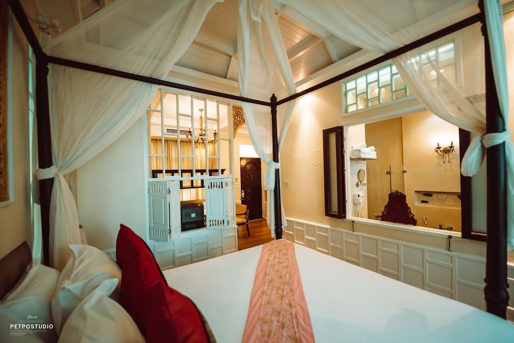 Racha Kiri Resort and Spa 8/63