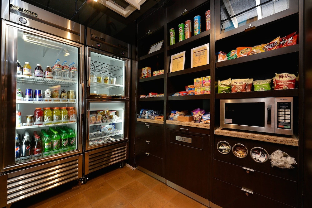 Courtyard By Marriott Bentonville 35/42