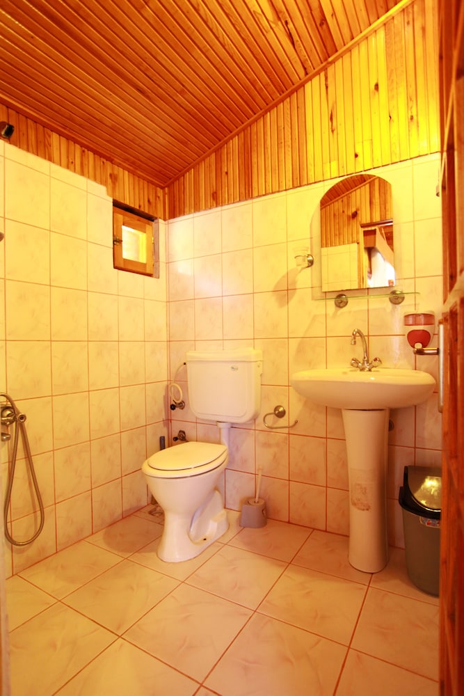 Baris Pension & Bungalows 47/50