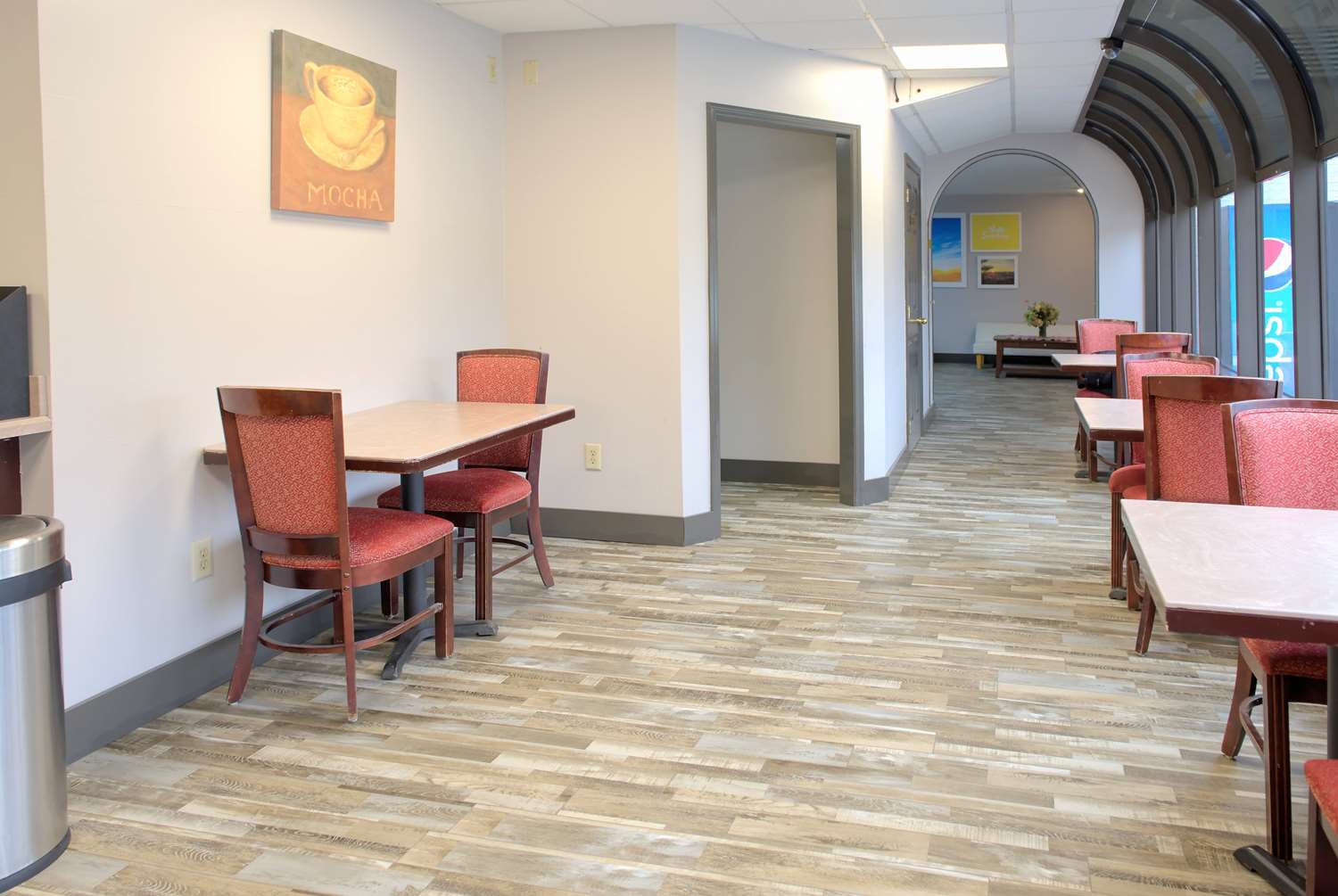 Days Inn by Wyndham Harriman 30/39