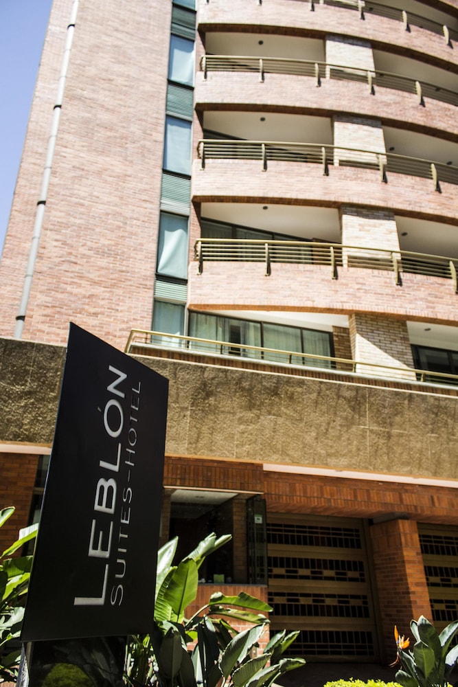 Leblon Suites Hotel photo1