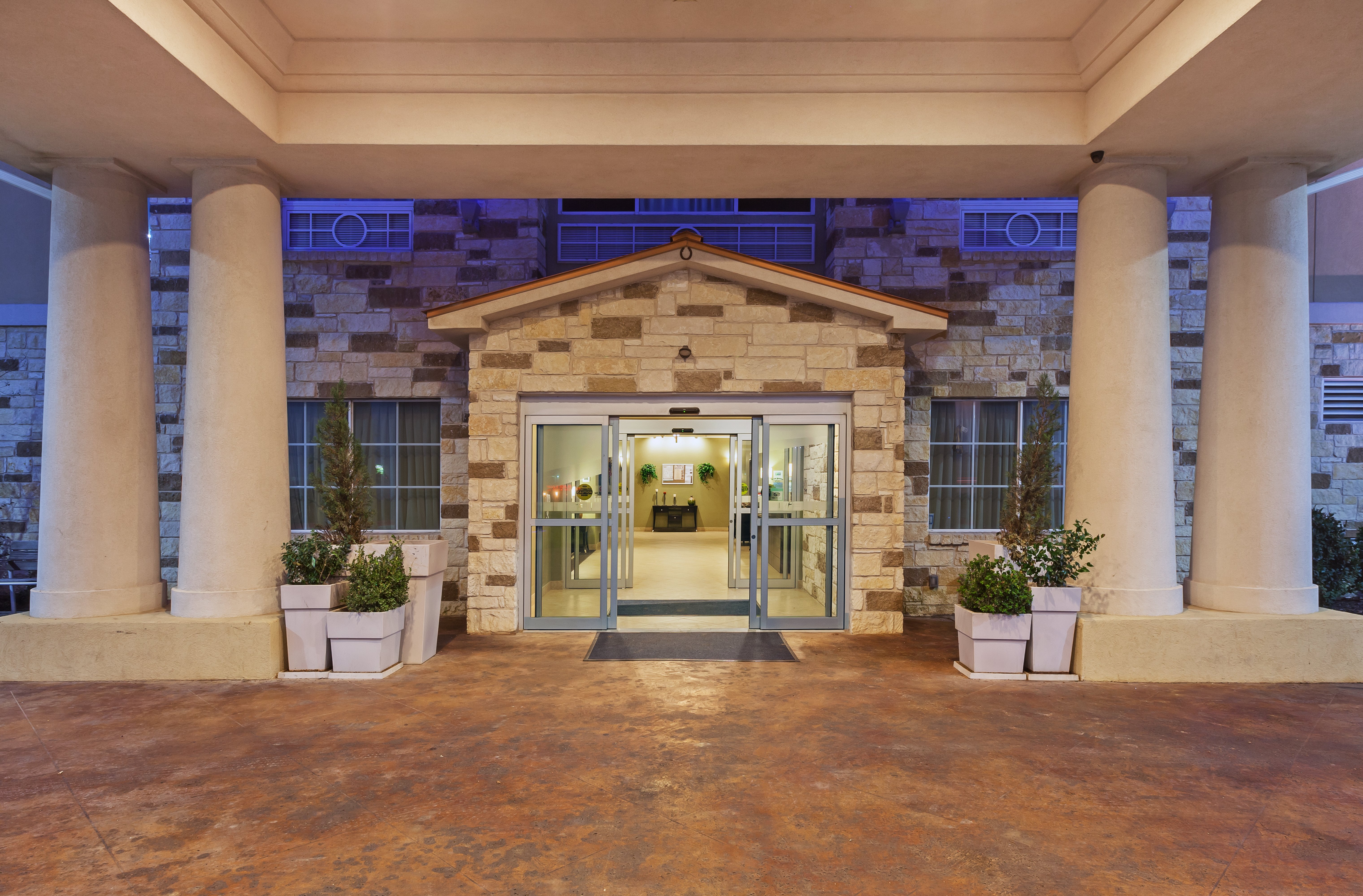 Holiday Inn Express Hotel And Suites Brady 8/47