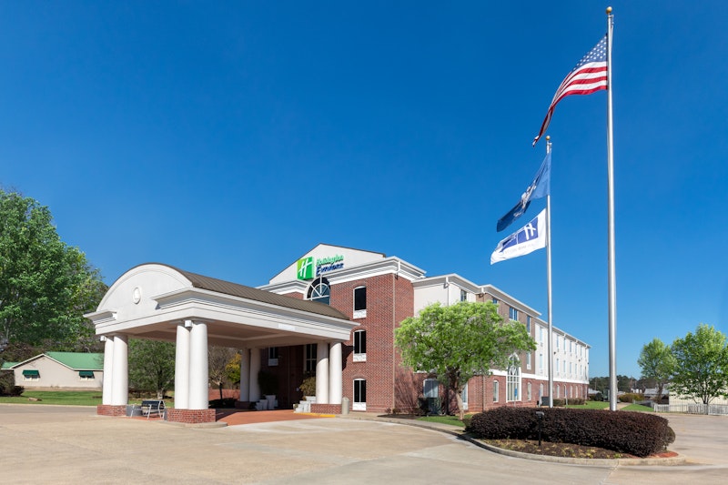 Holiday Inn Express Minden 59/63