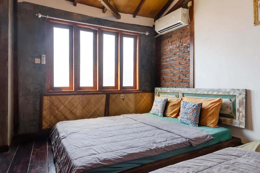 Twospaces Living At Bunga Desa 13/50