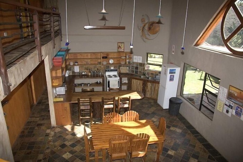 Island Vibe Jeffreys Bay Hostel 23/41