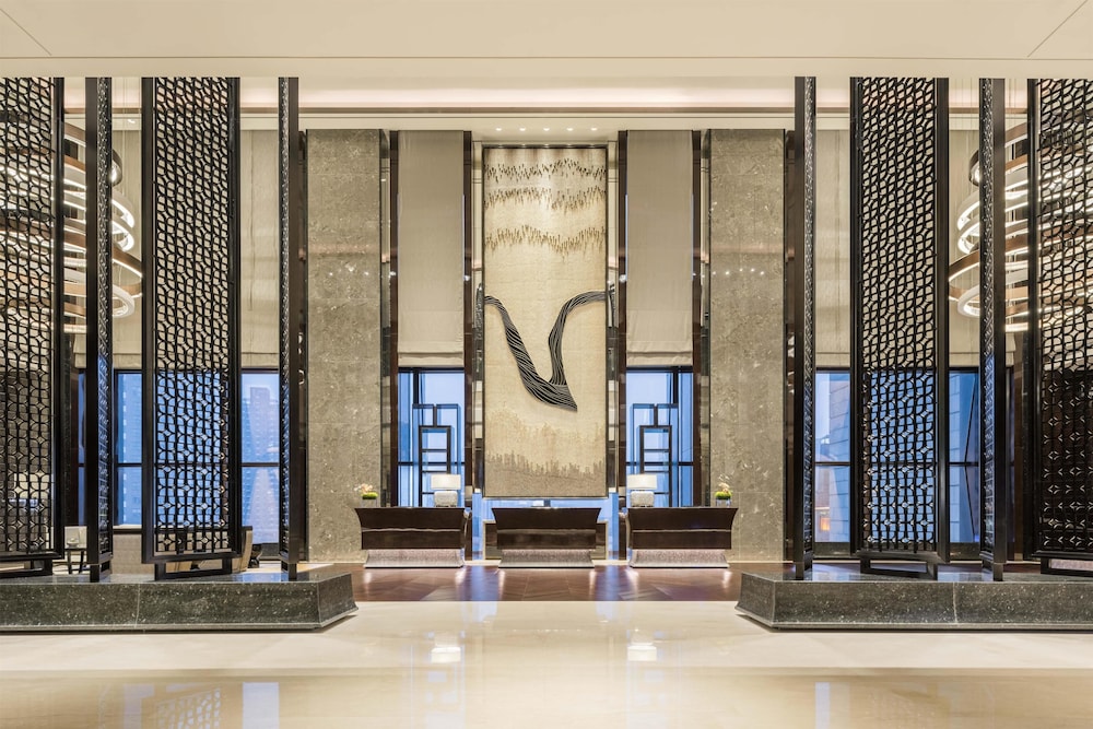 Hyatt Regency Shanghai Global Harbor 5/75