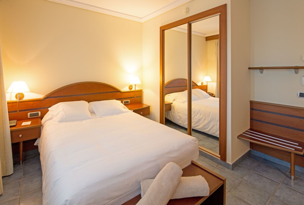 Hotel Port Salins 25/65
