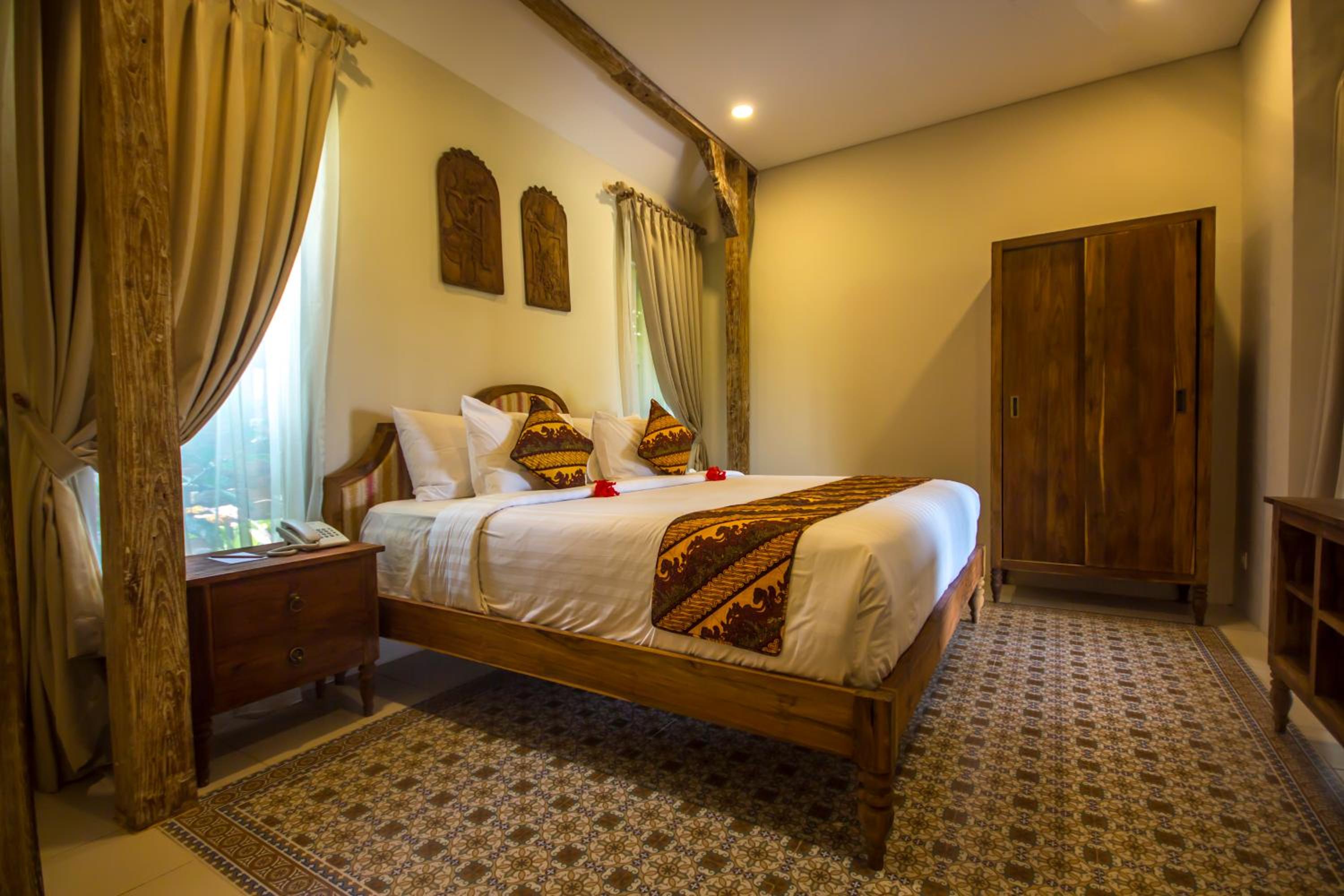 2 Bedrooms, Joglo, Villa, 2 King Beds, Private Pool 2/9