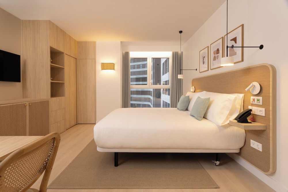 Staybridge Suites & Apartments Malaga by IHG 21/68