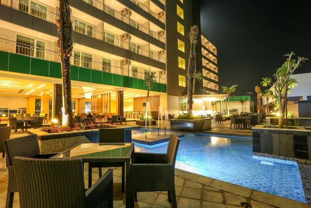 Dalton Hotel 46/58