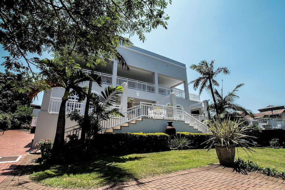 Sandals Guest House 73/77