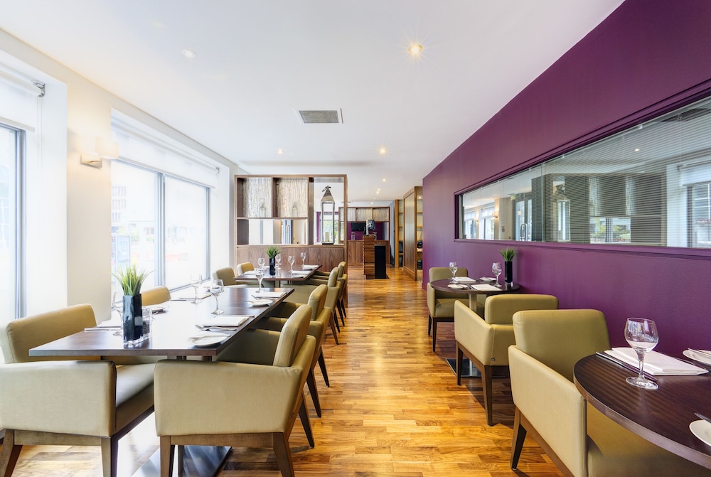 Four Points by Sheraton Edinburgh 45/56