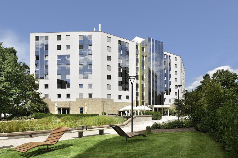 Novina Hotel Sudwestpark Nurnberg 7/68