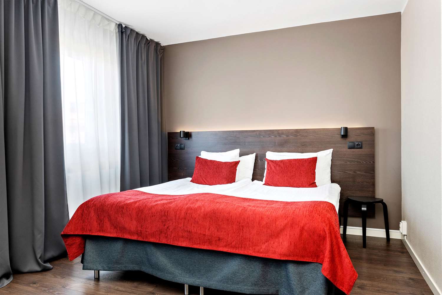 Standard, King Bed
