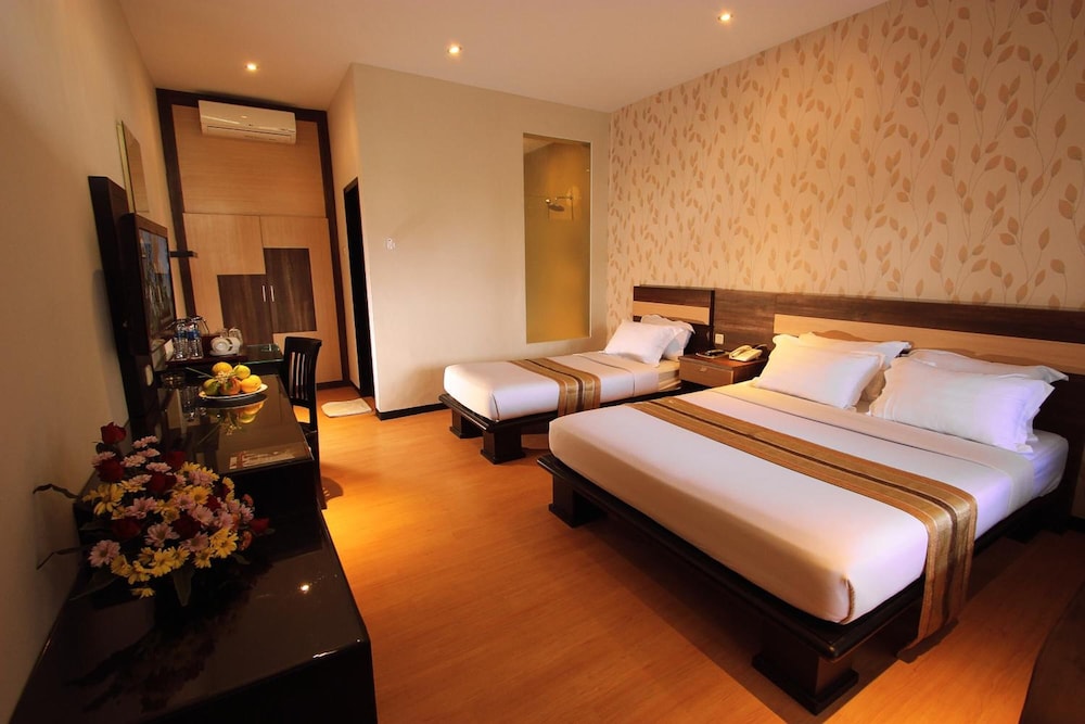 Kusuma Agrowisata Resort Convention Hotel 31/64