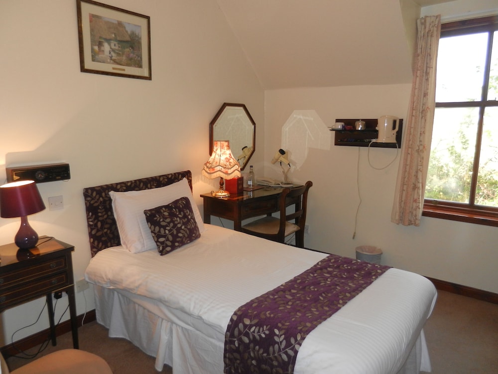 Morangie Hotel 11/36