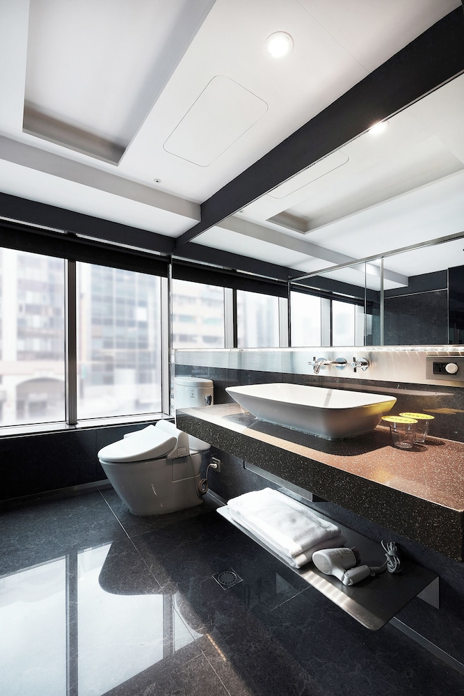 CHECK inn Taipei Nanjing 43/73