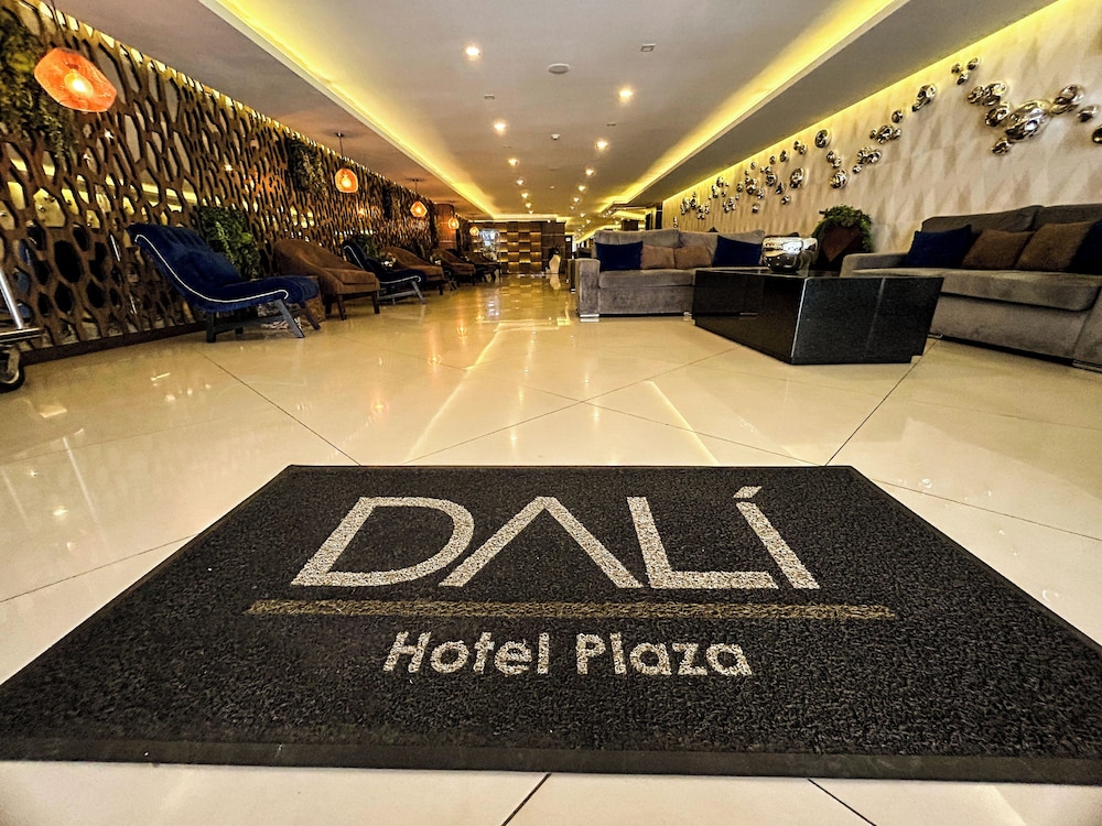 Hotel Dali Ejecutivo 6/86
