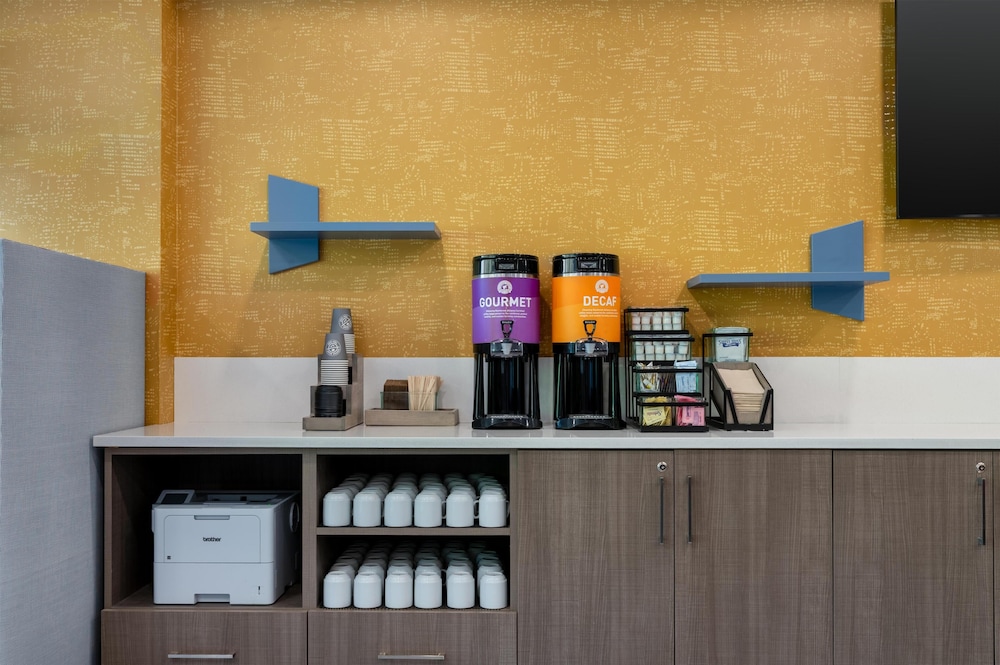 Home2 Suites by Hilton Macon I 475 38/46
