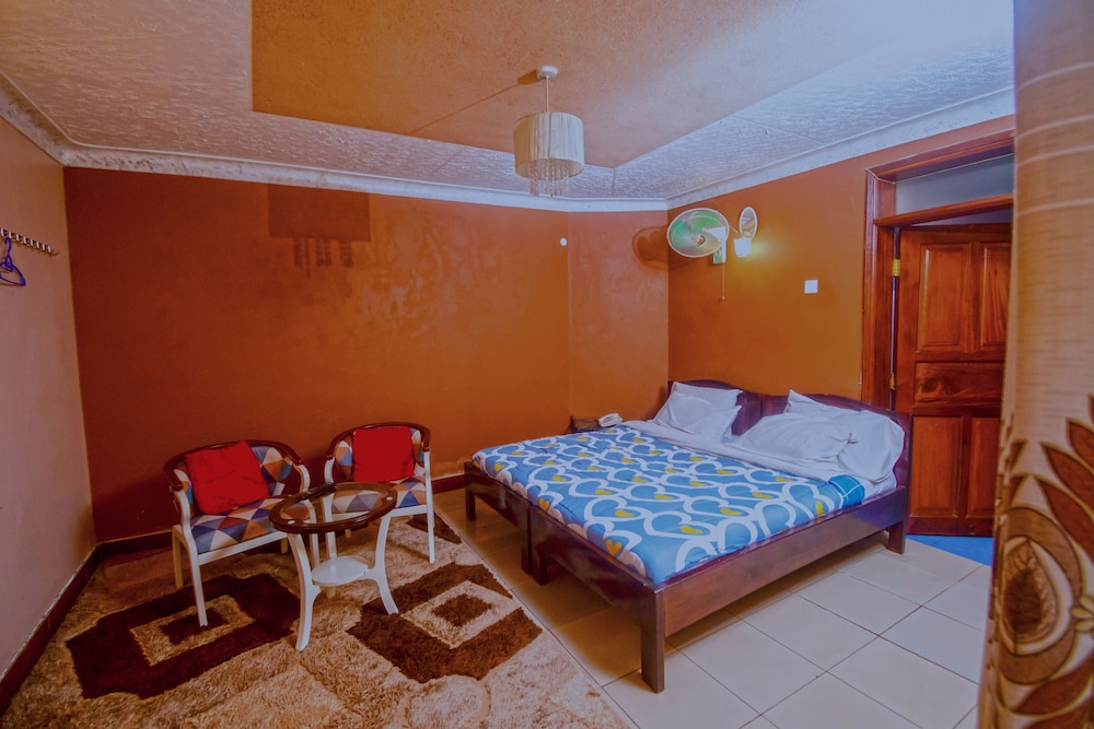 DELUXE, DOUBLE BED, GARDEN VIEW
