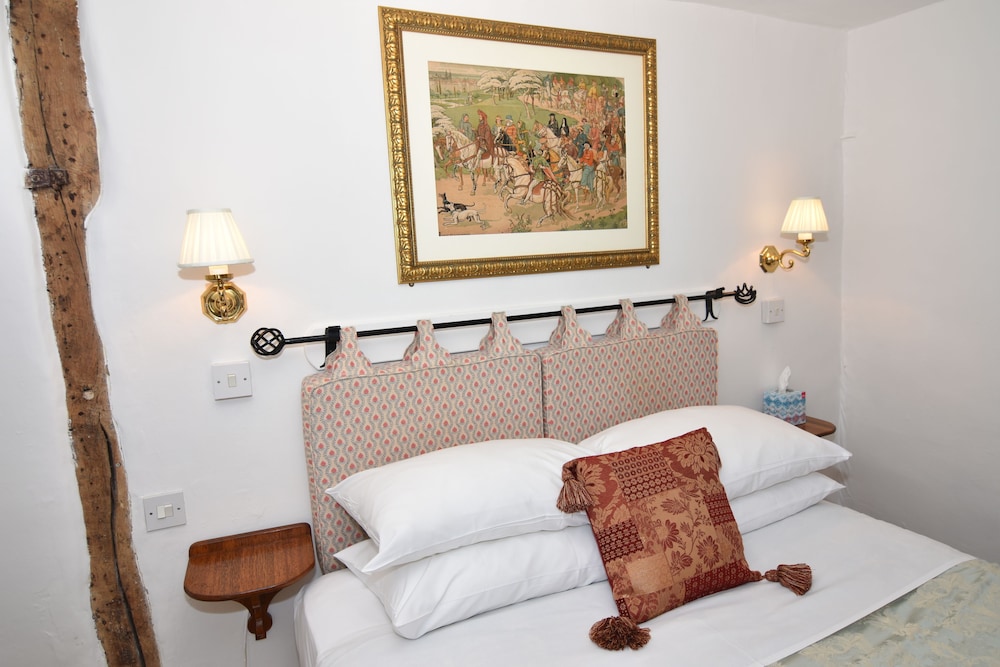 The Abbey Hotel 18/50