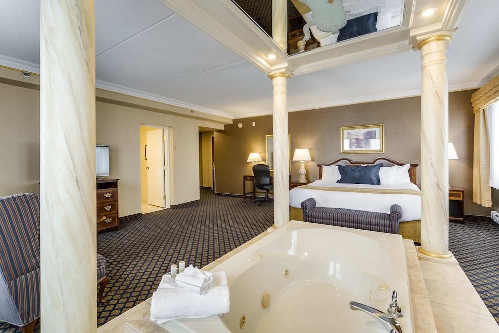 Monte Carlo Inn Vaughan Suites 14/65