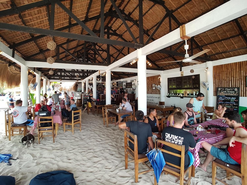 Evolution Dive And Beach Resort 31/46