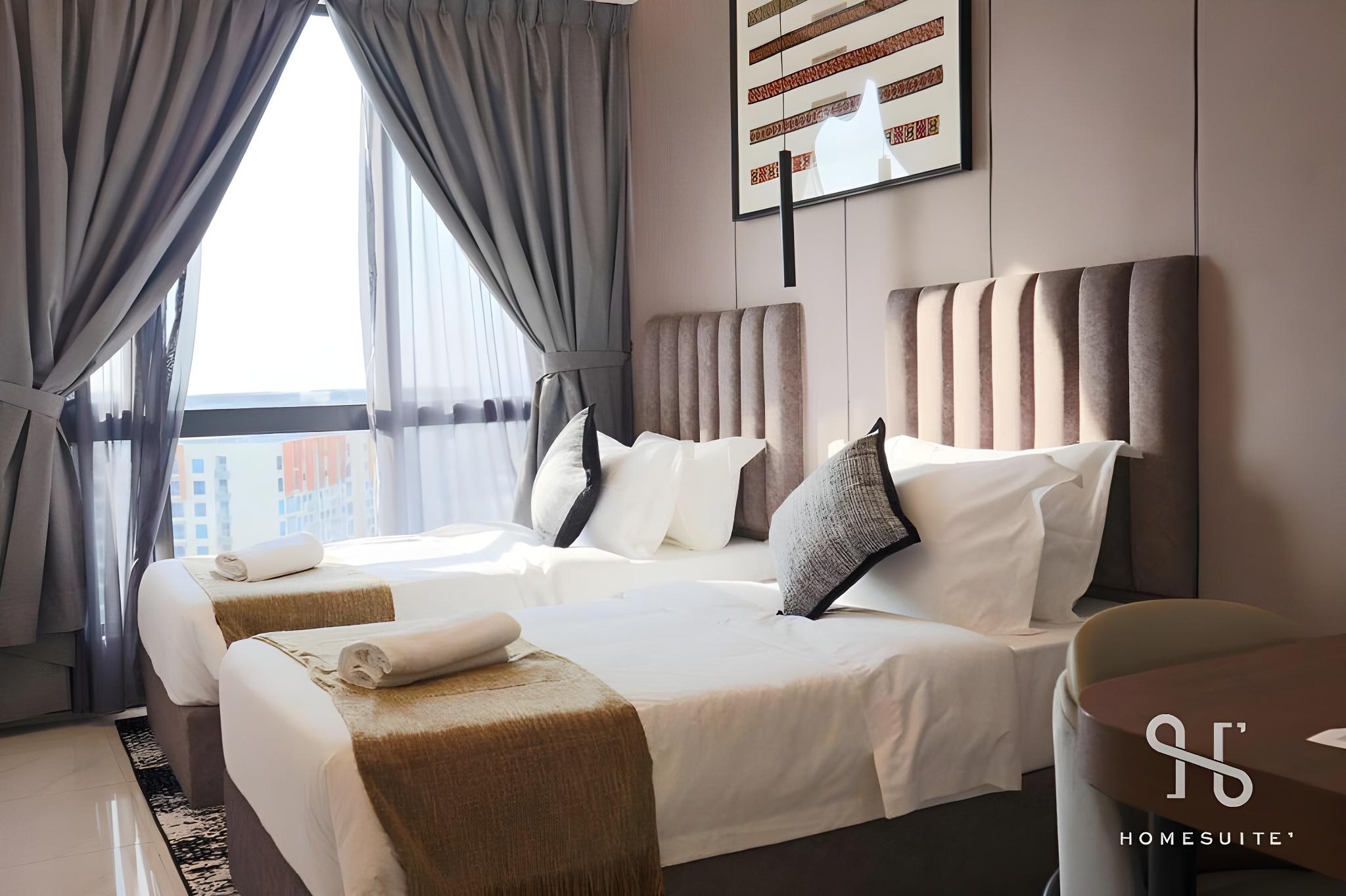 2 Bedrooms, Family Suite, Ocean Front, City View