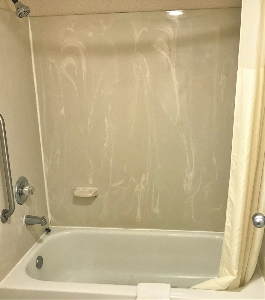 غرفة قياسية بسريرين مزدوجين، Quality Inn Fort Jackson 6/6
