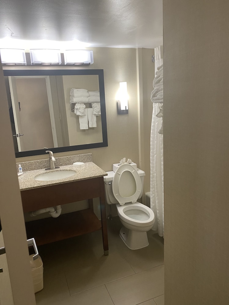 Comfort Inn Springfield 5/29