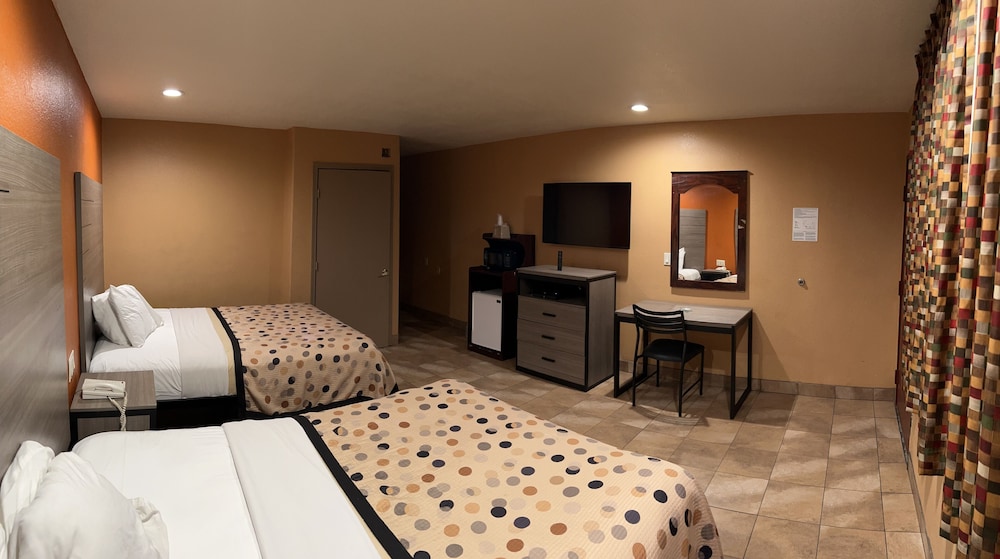 Apex Inn 17/51