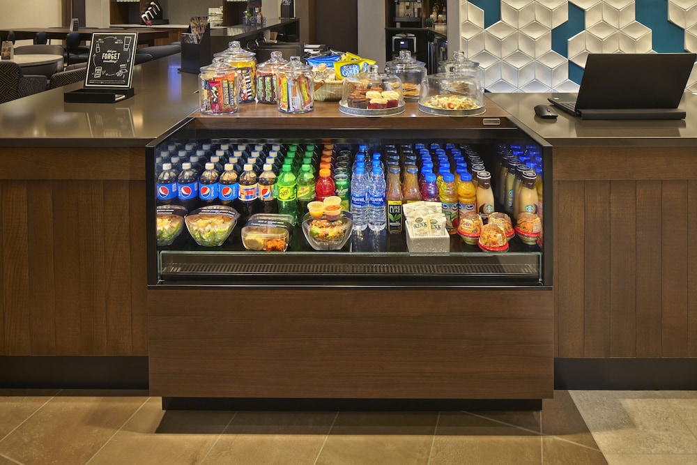 Hyatt Place Warwick/Providence Airport 48/58
