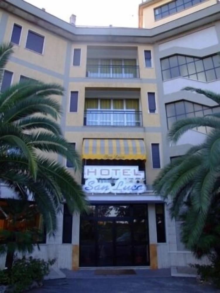 Hotel San Luca 1/22