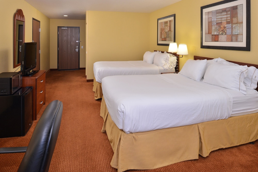 Holiday Inn Stevens Point Convention Ctr 11/72