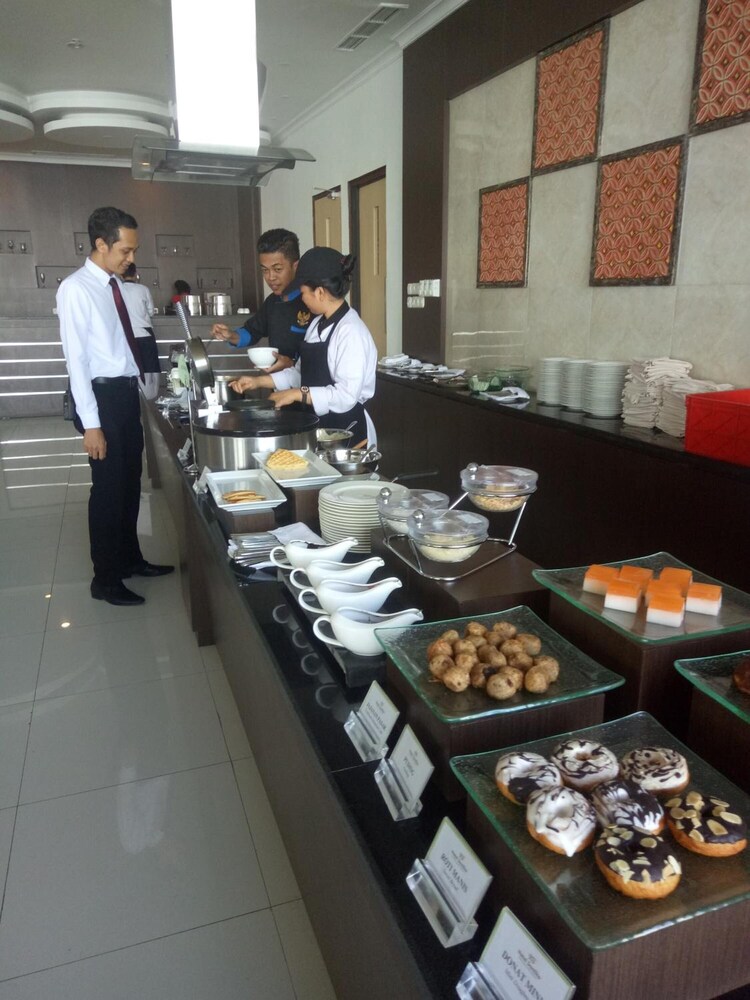 Hotel Santika Luwuk Sulawesi Tengah 24/42