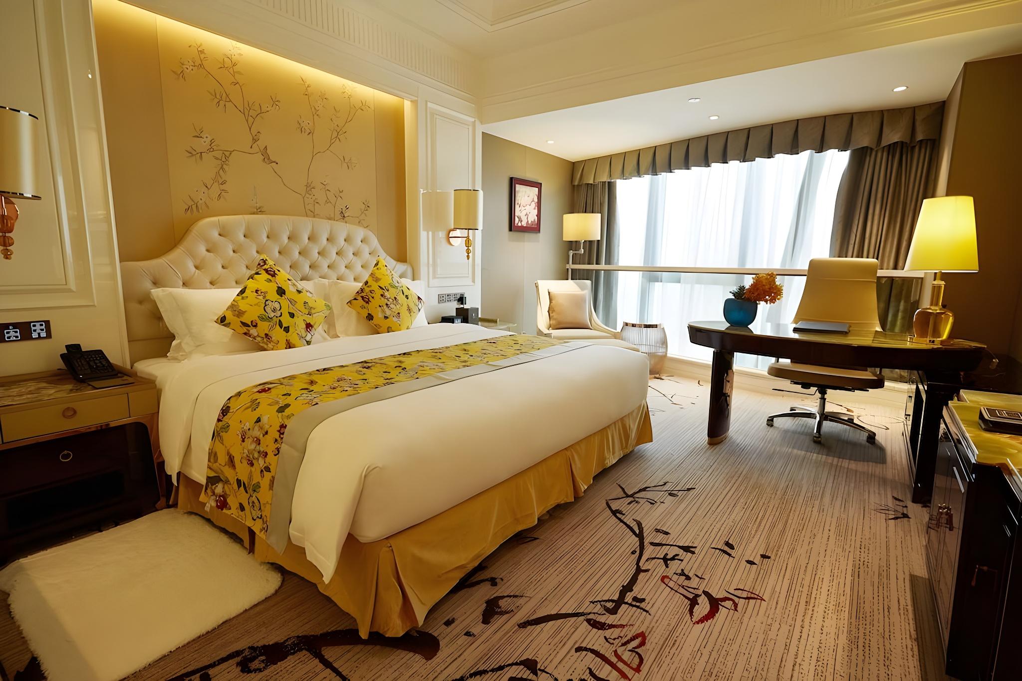 Executive, King Bed