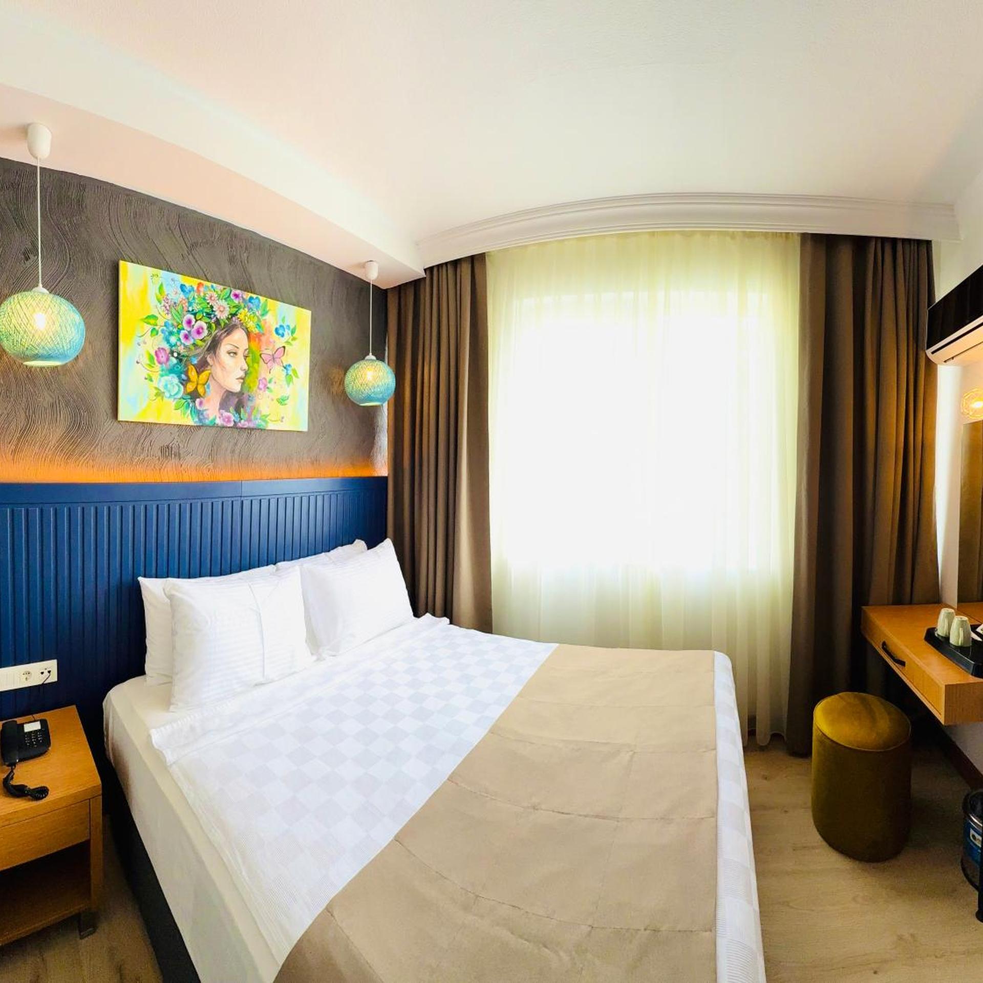 Lara Atalla Hotel 12/39
