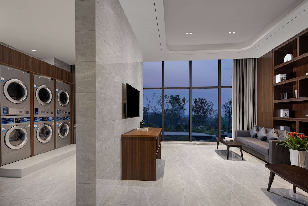 Microtel by Wyndham Songzi 14/16