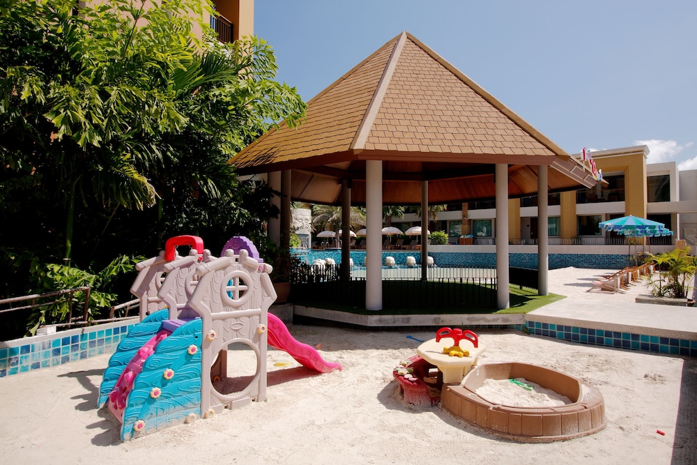Rawai Palm Beach Resort 51/63