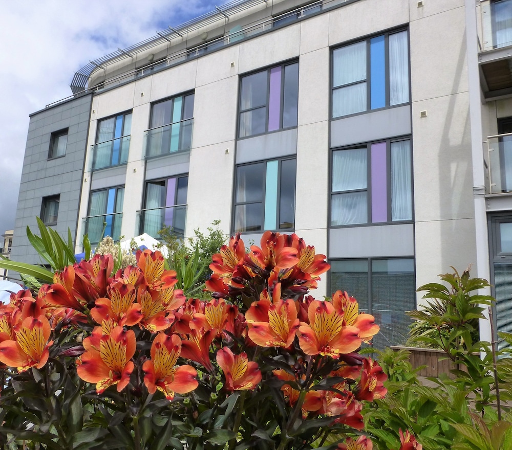 Liberty Wharf Apartments 14/26