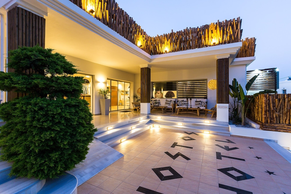 Nostos Beach Boutique Hotel 9/73