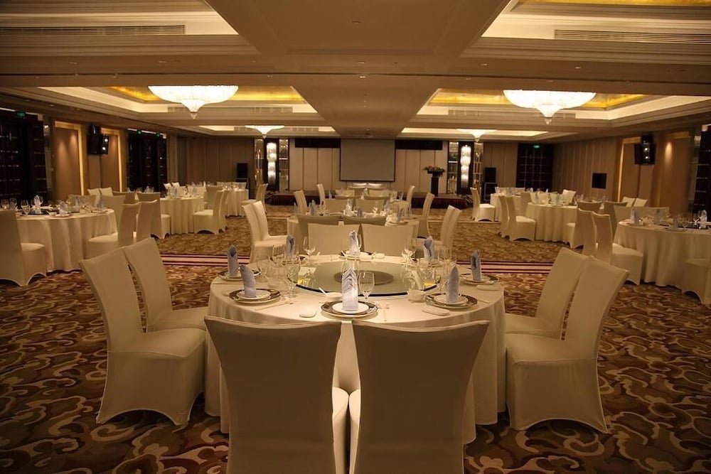 Shanghai Hongqiao Airport Boyue Hotel - AirChina 35/50