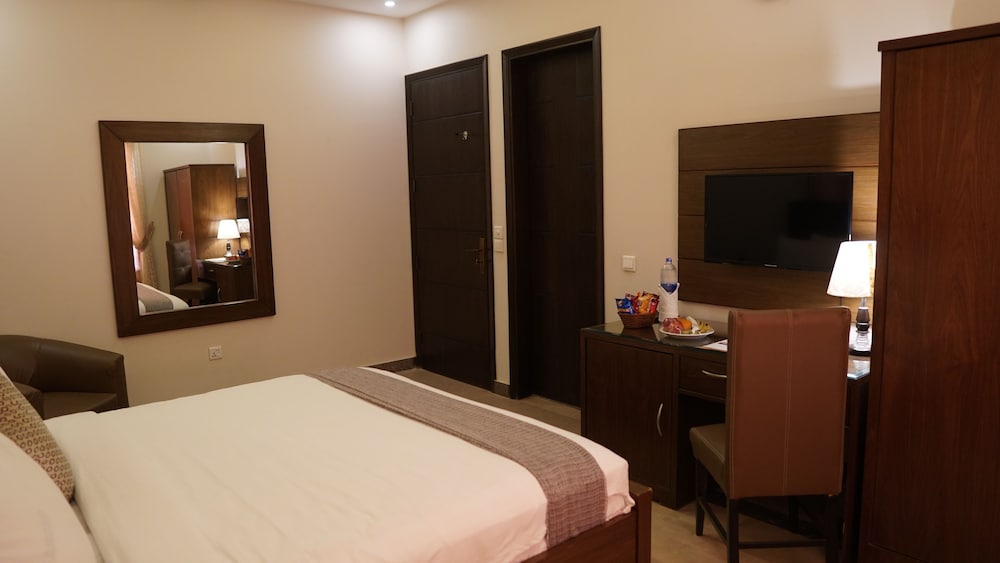Xefan Hotel and Suites 27/59