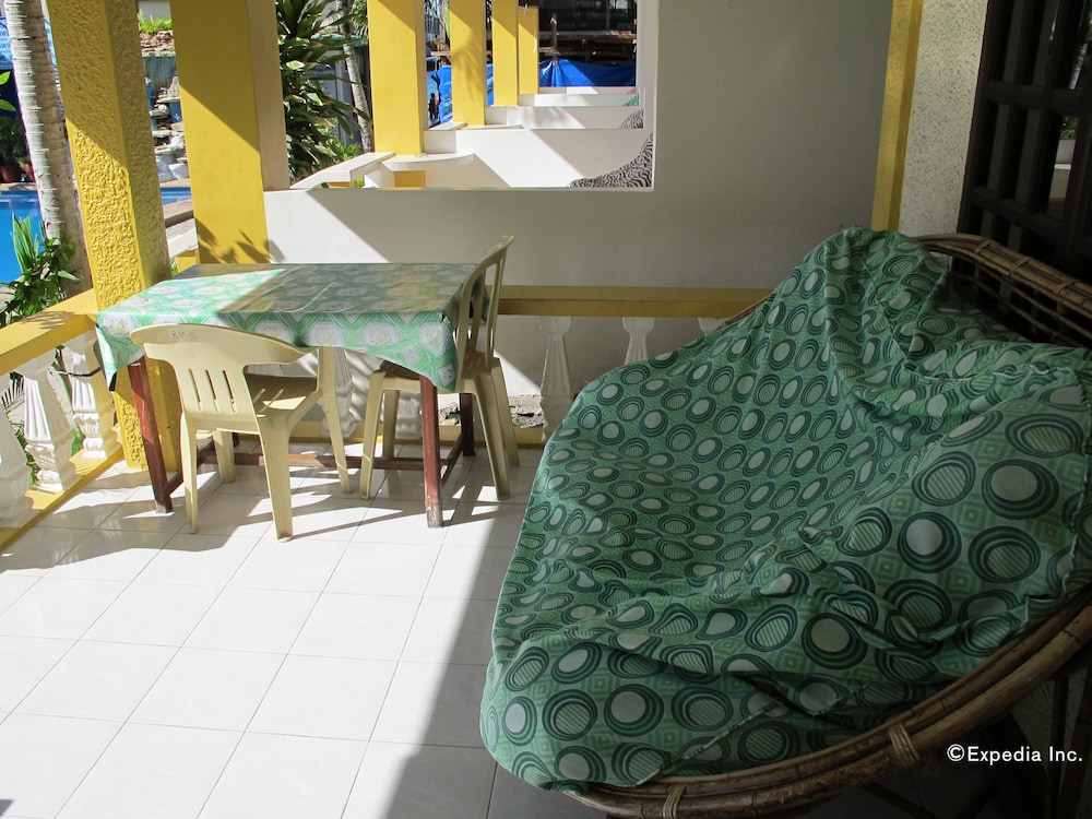 Seashore Beach Resort 1/58