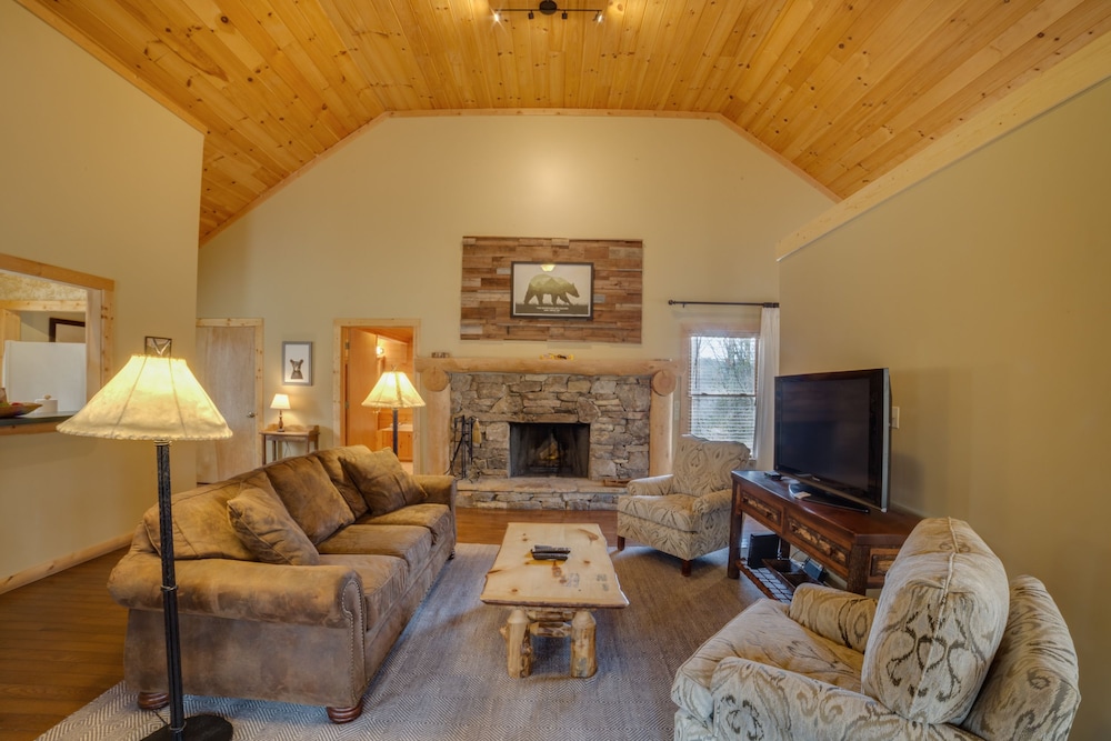 Dancing Bear Lodge 20/50