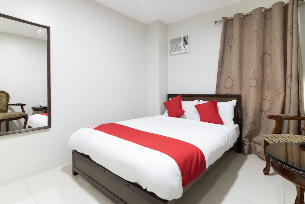 OYO 152 Sangco Condotel 6/45