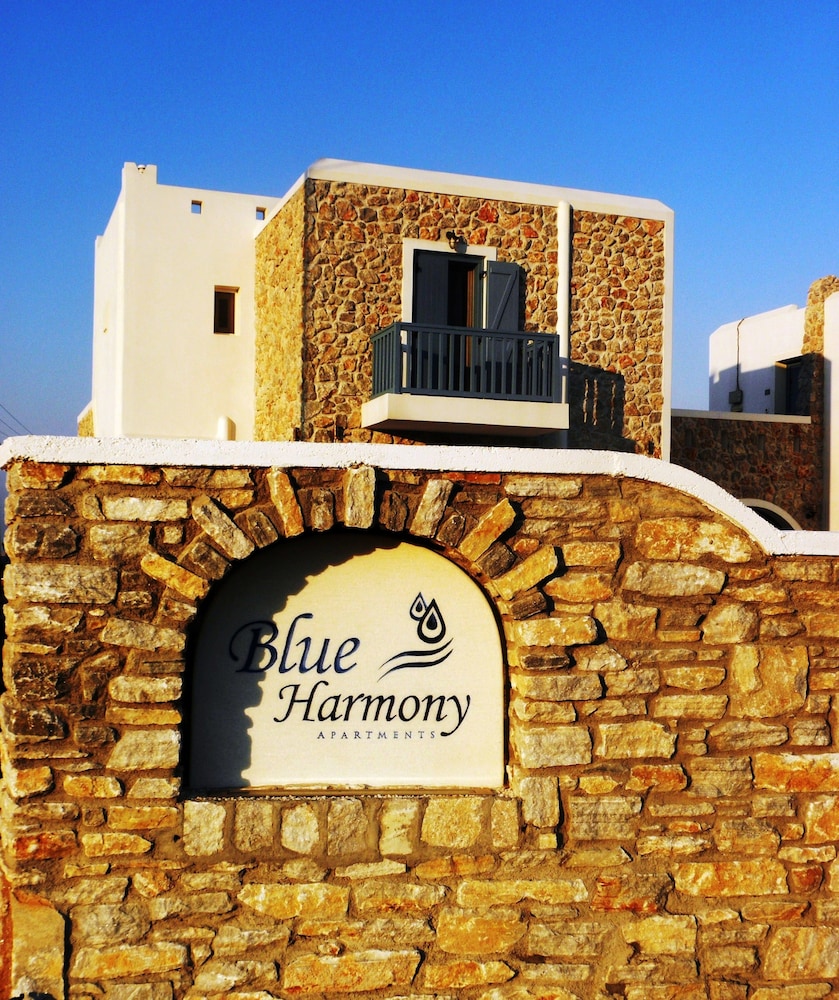 Blue Harmony Apartments 42/50