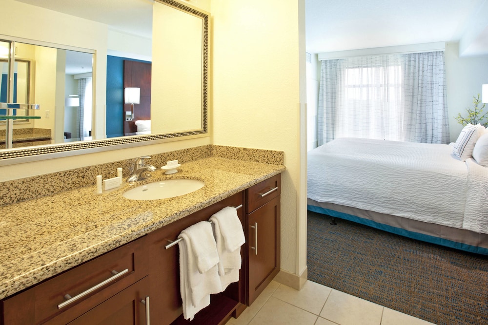 Residence Inn Portland Airport At Cascade Station 7/42