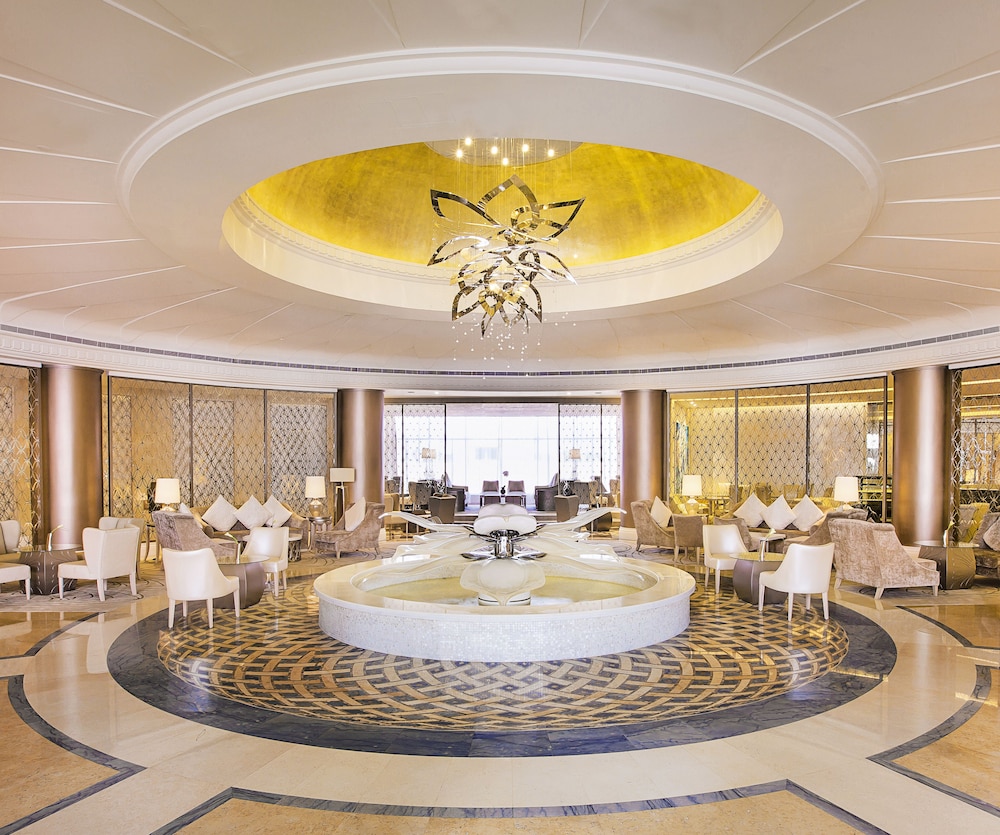 Al Habtoor Grand Resort, Autograph Collection 60/75