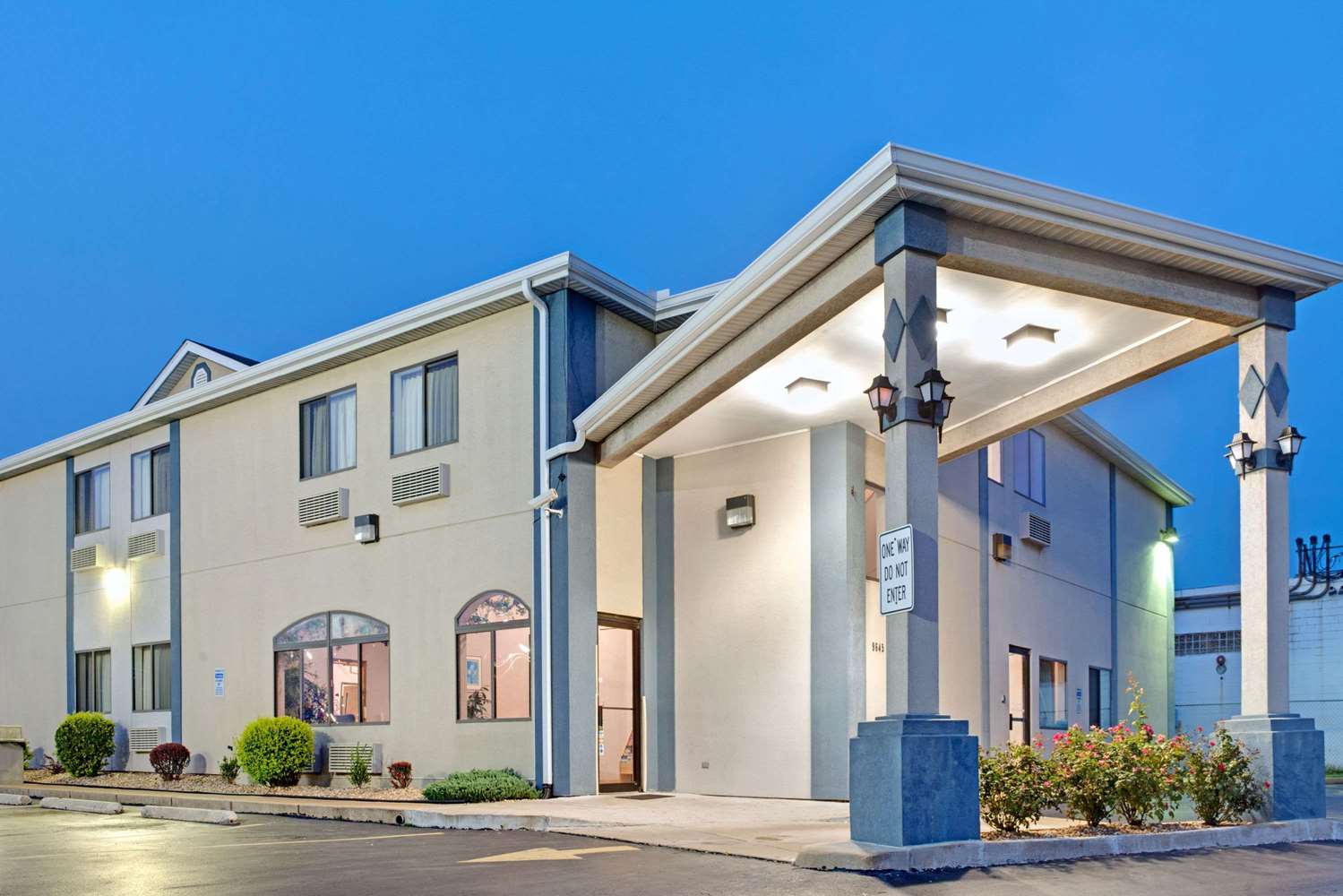 Travelodge By Wyndham St Louis 2/19